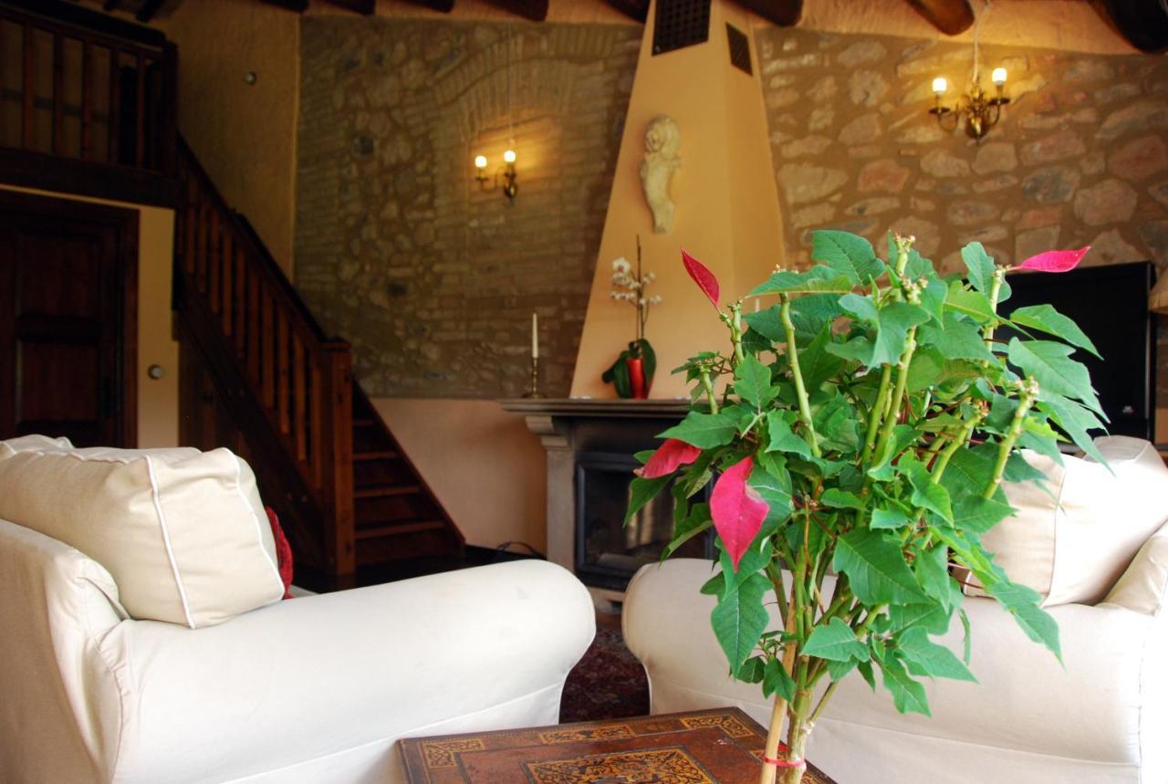Castell De Riudabella Apartamento Vimbodi I Poblet Exterior foto