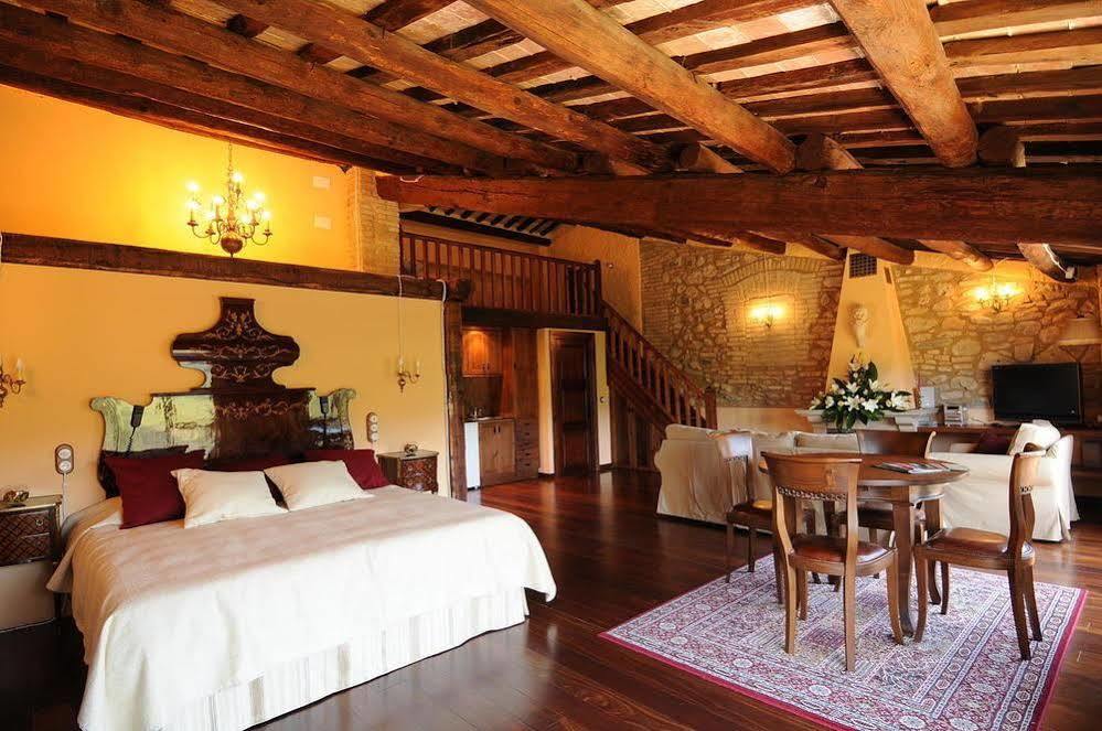 Castell De Riudabella Apartamento Vimbodi I Poblet Exterior foto